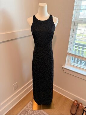 Laundry by Shelli Segal Black Textured Maxi Gown